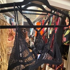 Elegant Black Lace Bralette - with flaws see strap
